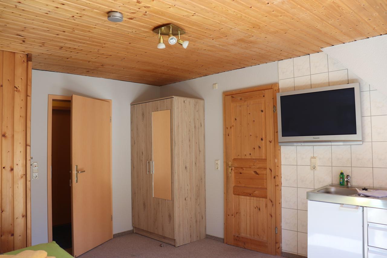 Pension Hubertushof Monteurunterkunft Freiberg Exteriör bild